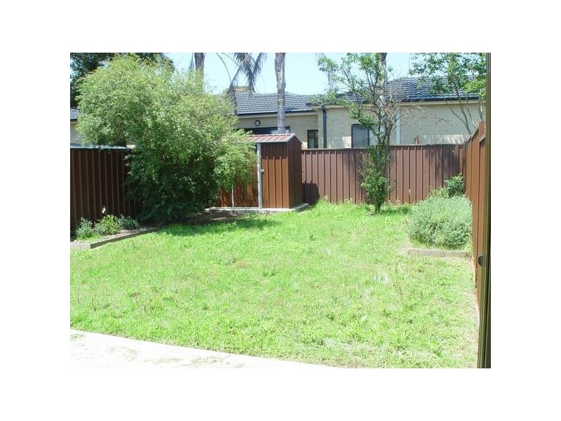 2/39 Hobart Street, Oxley Park NSW 2760