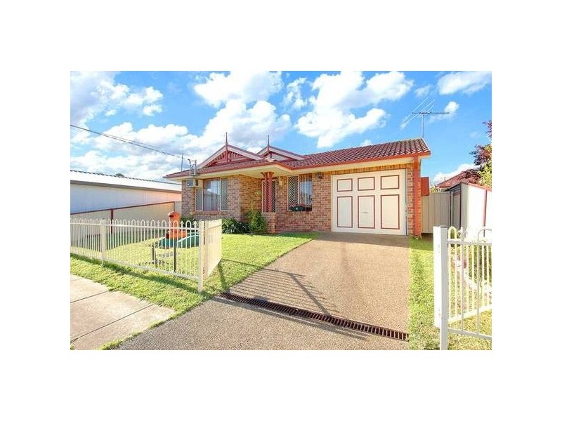 33 Linthorne Street, Guildford NSW 2161