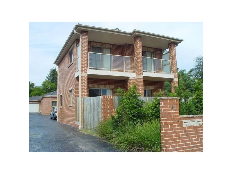 4 Holdsworth Street, Merrylands NSW 2160