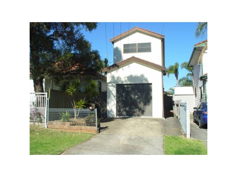 4 Warialda Street, Merrylands NSW 2160