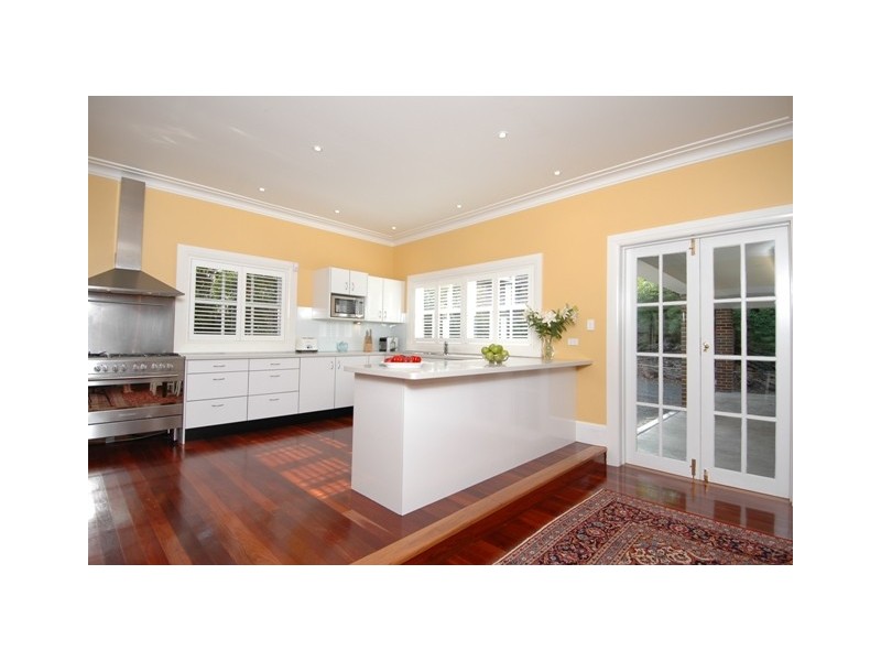 2 Heydon Avenue, Warrawee NSW 2074