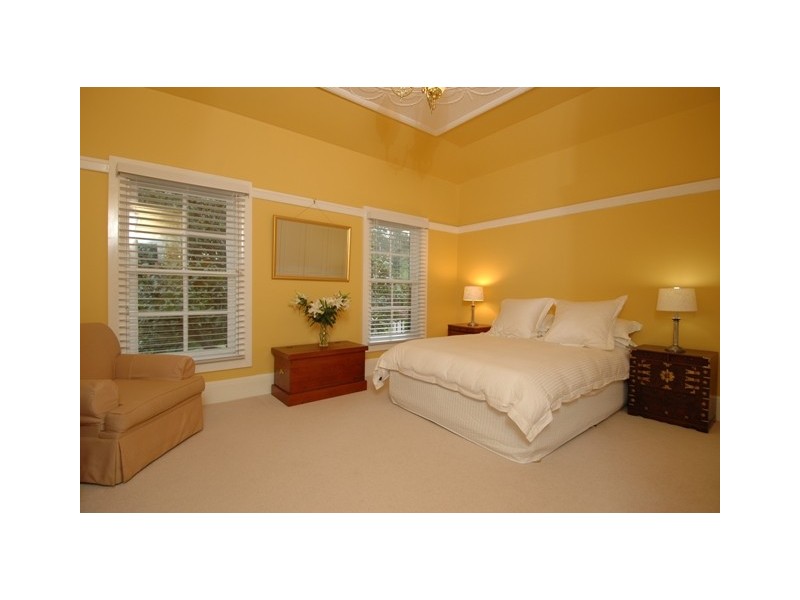 2 Heydon Avenue, Warrawee NSW 2074