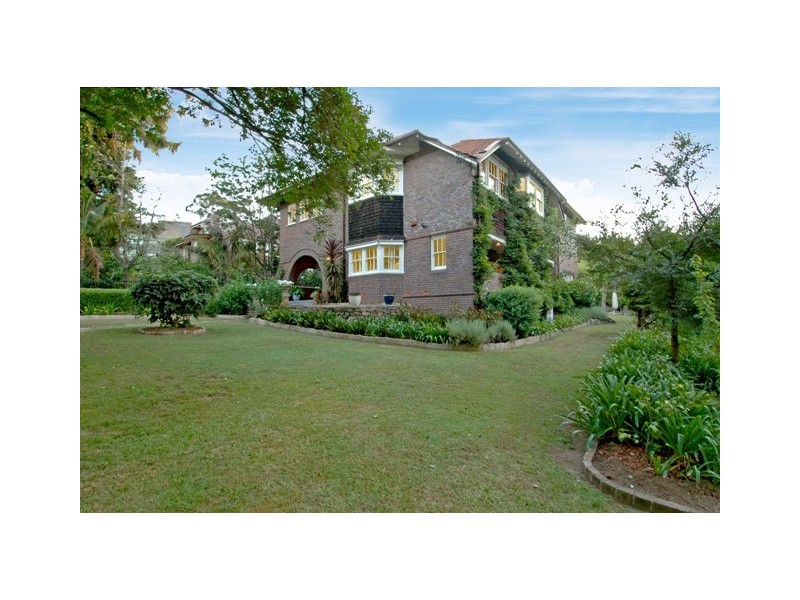 2 Heydon Avenue, Warrawee NSW 2074