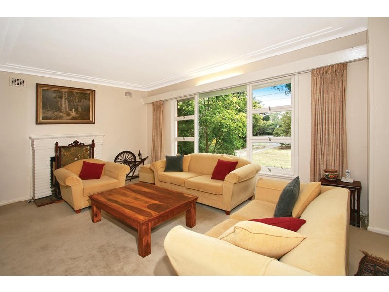 16 Vernon Street, Turramurra NSW 2074