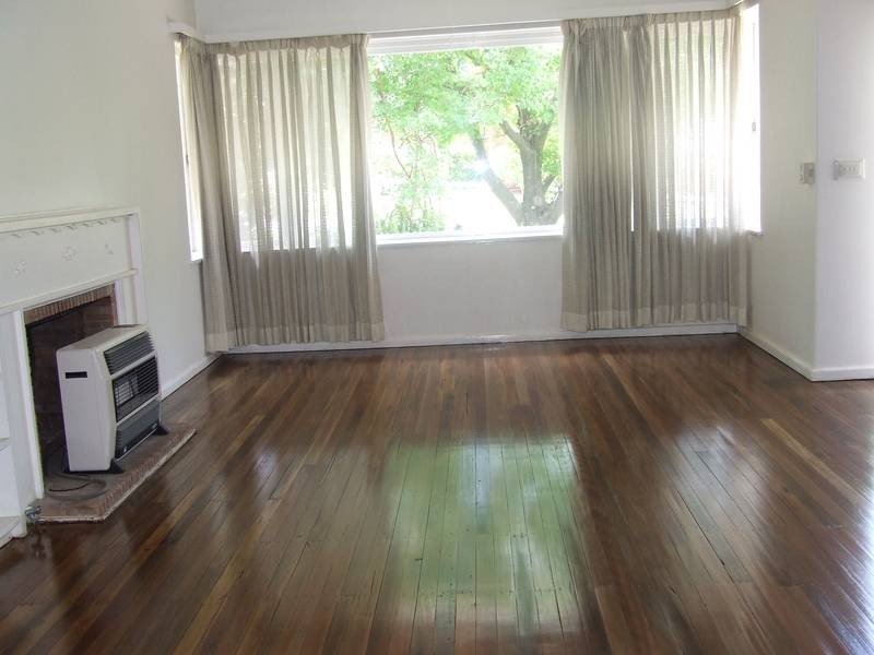 15 Canberra Avenue, Turramurra NSW 2074