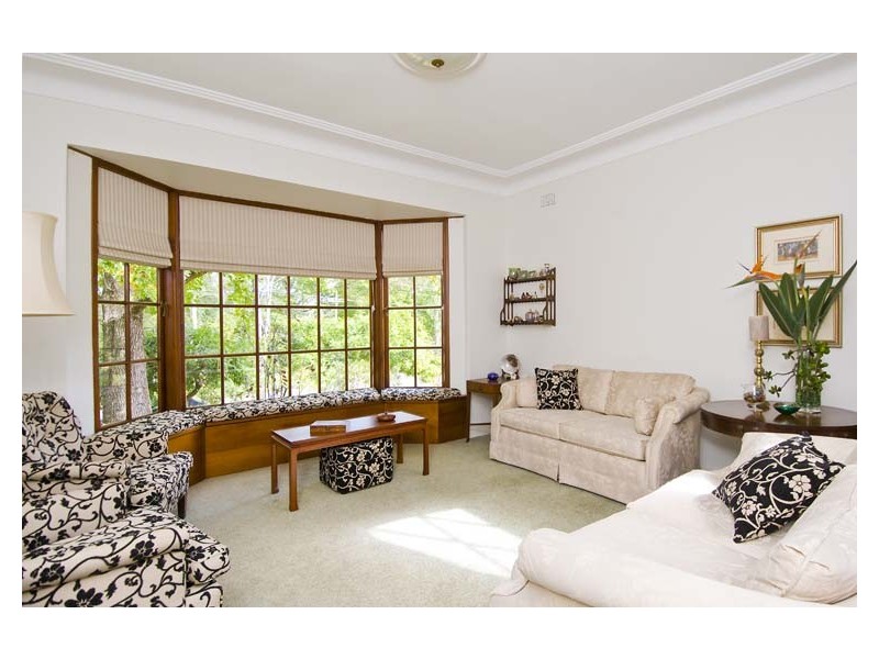 33 Warrowa Avenue, Pymble NSW 2073