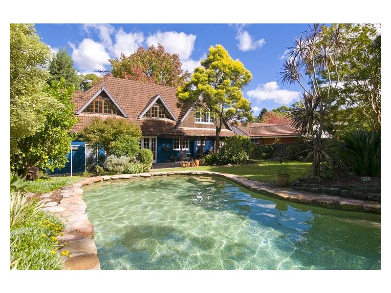 33 Warrowa Avenue, Pymble NSW 2073