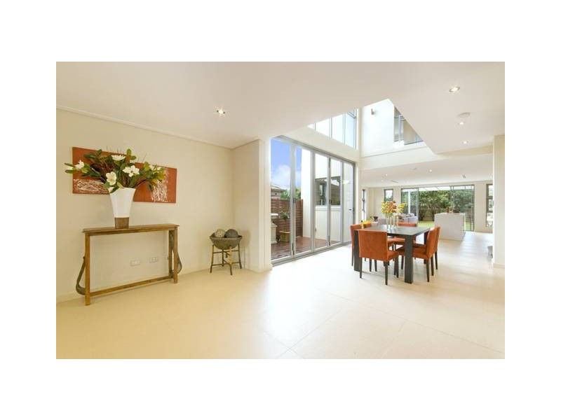 8a Bunyana Avenue, Wahroonga NSW 2076