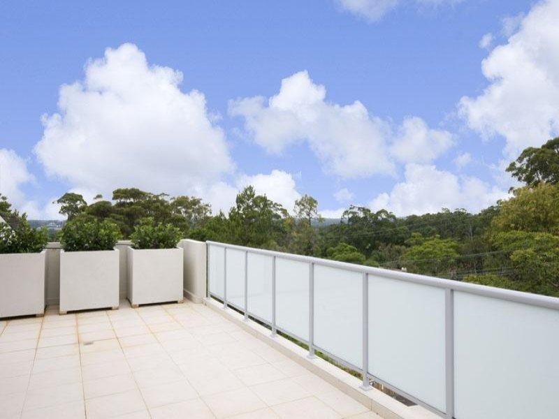 1/2 Fiddens Wharf Road, Killara NSW 2071