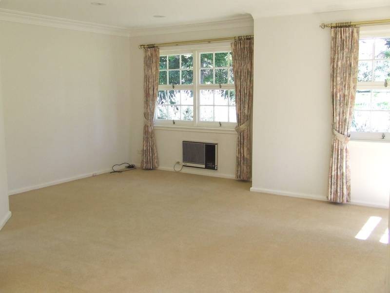 1 Glengarry Avenue, Turramurra NSW 2074