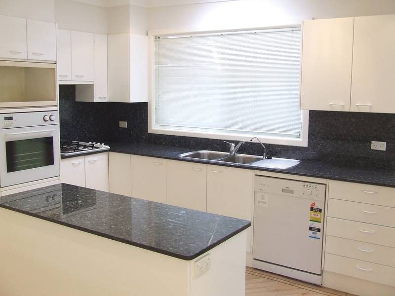 1 Glengarry Avenue, Turramurra NSW 2074