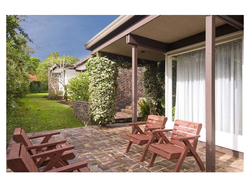 74 Ku-ring-gai Avenue, Turramurra NSW 2074