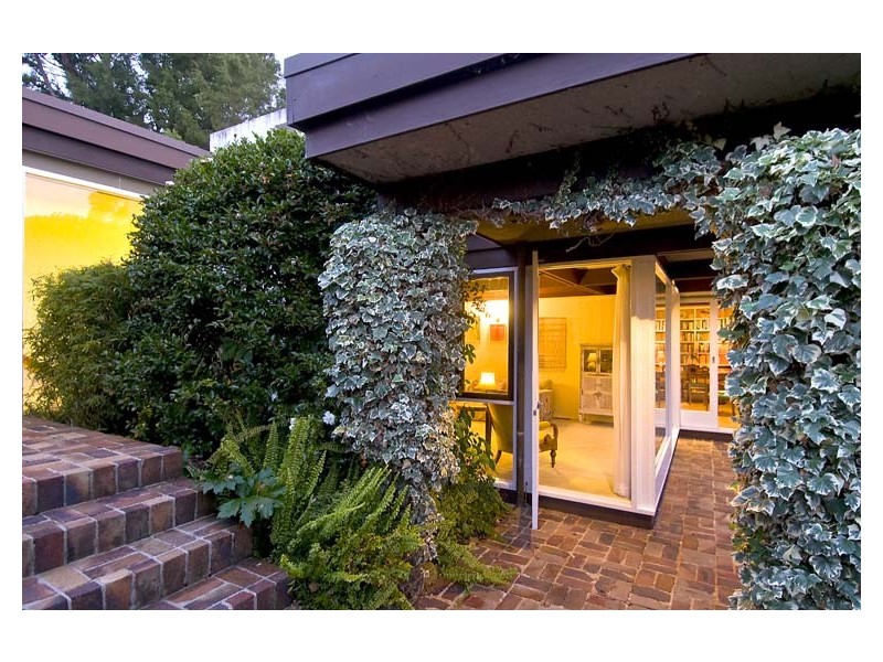 74 Ku-ring-gai Avenue, Turramurra NSW 2074
