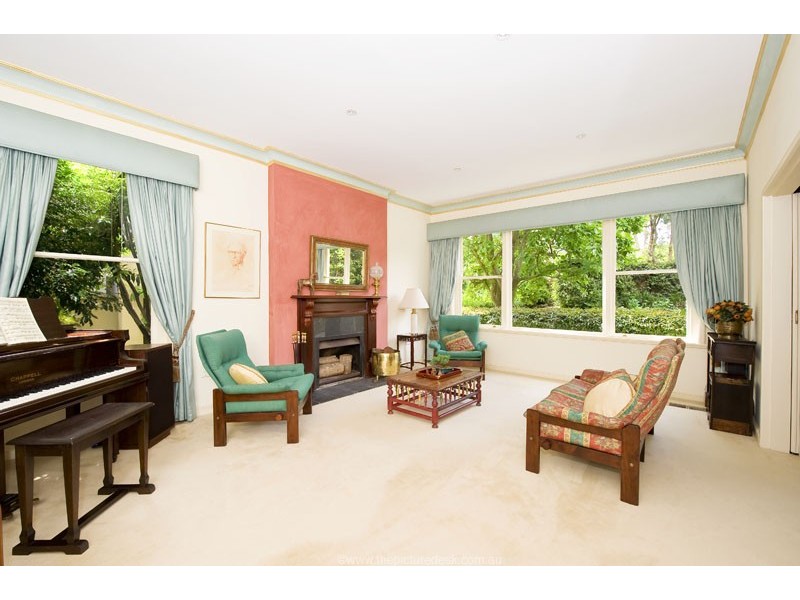 10 Berrillee Street, Turramurra NSW 2074