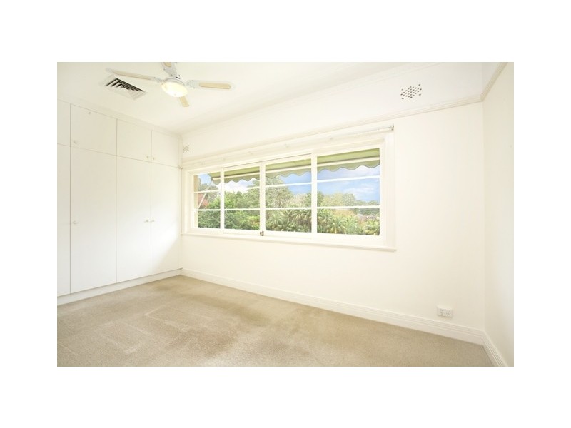 33 Kissing Point Road, Turramurra NSW 2074