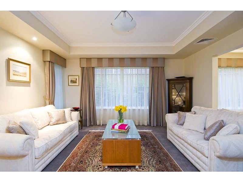 10 Bromley Avenue, Pymble NSW 2073