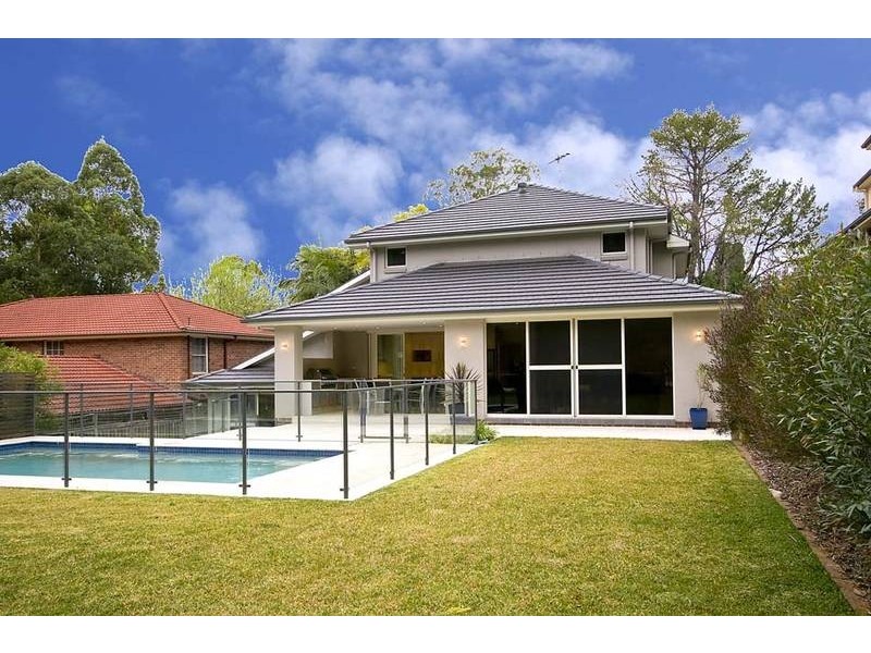 10 Bromley Avenue, Pymble NSW 2073