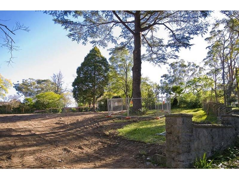 4 Avoca Road, Turramurra NSW 2074