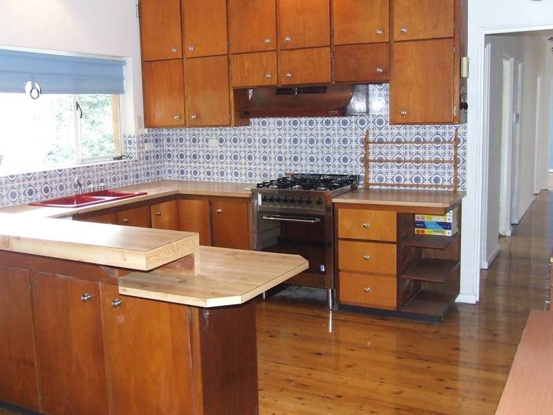 4 Lowther Park Avenue, Turramurra NSW 2074