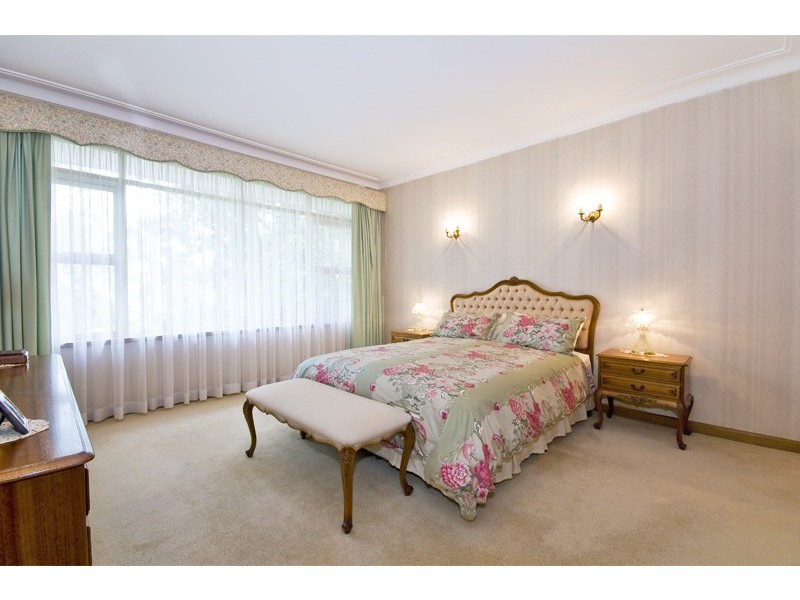 15 Yarrabung Road, St Ives NSW 2075