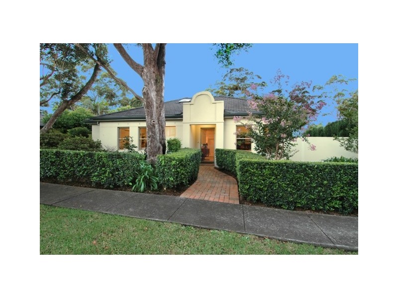 6/2 Canberra Avenue, Turramurra NSW 2074