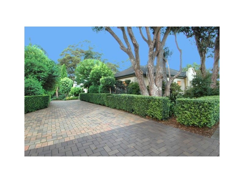 6/2 Canberra Avenue, Turramurra NSW 2074