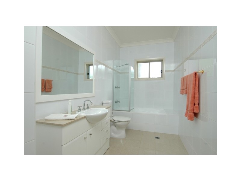 6/2 Canberra Avenue, Turramurra NSW 2074