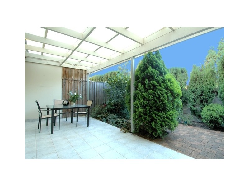 6/2 Canberra Avenue, Turramurra NSW 2074