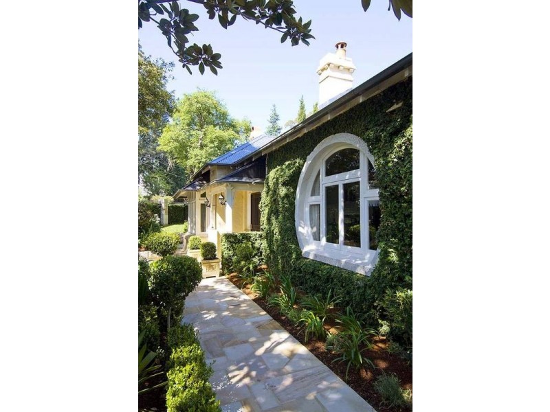 62 Merrivale Rd, Pymble NSW 2073
