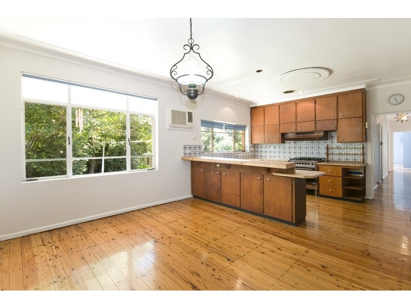 4 Lowther Park Avenue, Warrawee NSW 2074