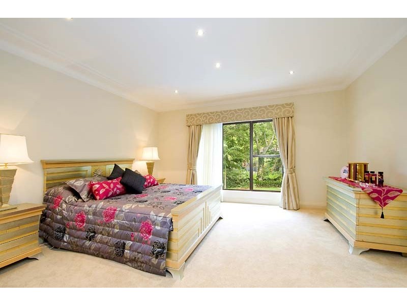 15 Linden Avenue, Pymble NSW 2073