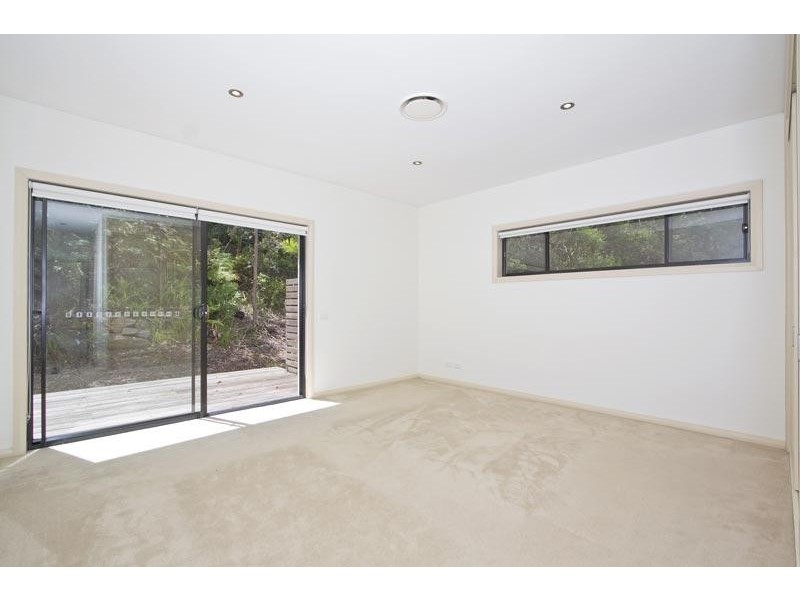 2B Pembroke Avenue, Turramurra NSW 2074