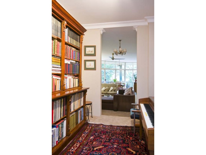 2/377 Pacific Highway, Lindfield NSW 2070