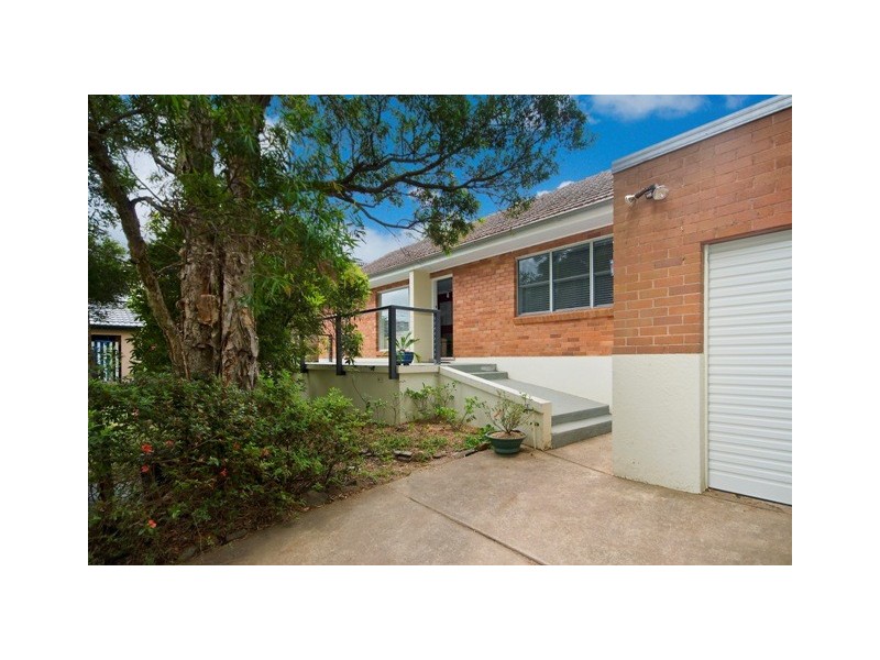 11 Carina Road, Turramurra NSW 2074