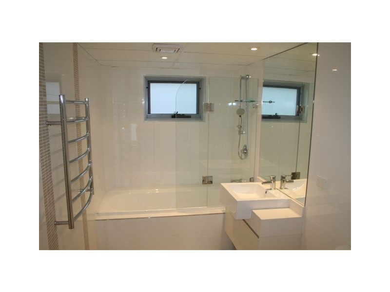 1/2 Fiddens Wharf Rd, Killara NSW 2071