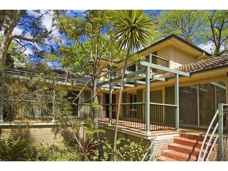 10 Hillside Avenue, St Ives NSW 2075