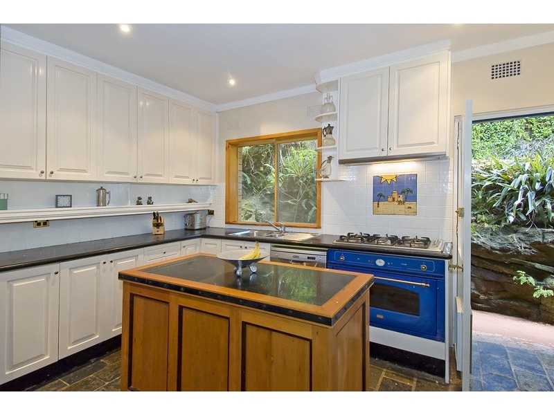10 Hillside Avenue, St Ives NSW 2075