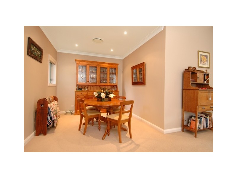 2/2 Canberra Avenue, Turramurra NSW 2074