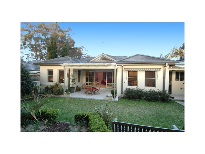 2/2 Canberra Avenue, Turramurra NSW 2074