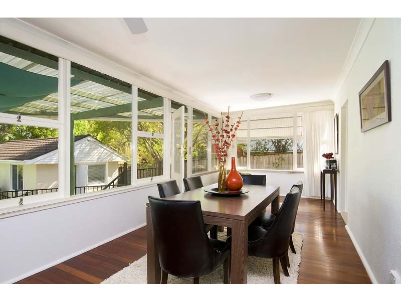 11 Canberra Avenue, Turramurra NSW 2074