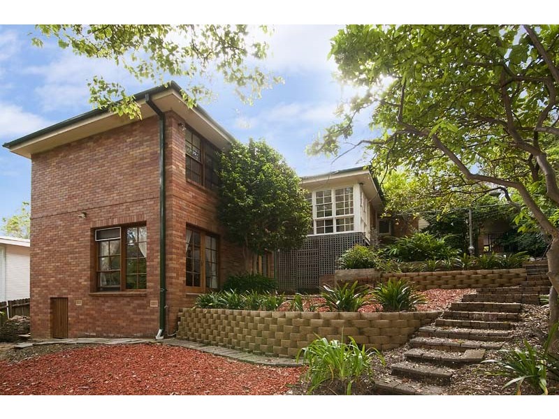 2 Blytheswood Avenue, Warrawee NSW 2074