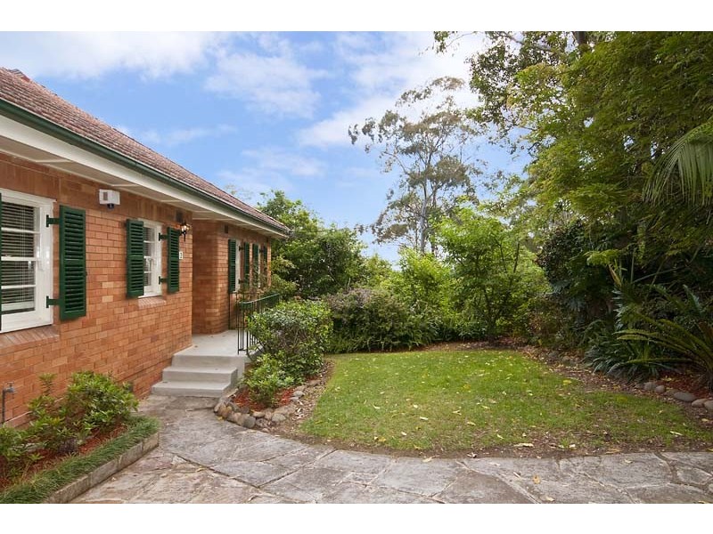 2 Blytheswood Avenue, Warrawee NSW 2074