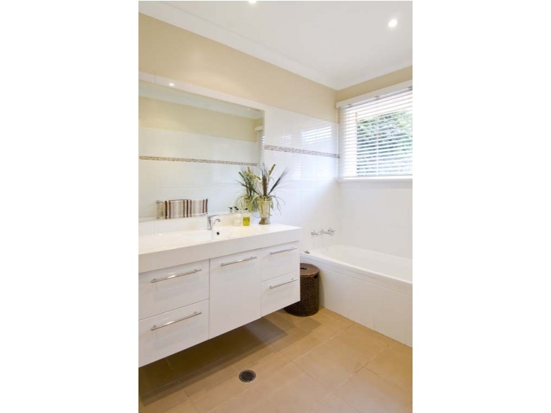 18 Kintore Street, Wahroonga NSW 2076