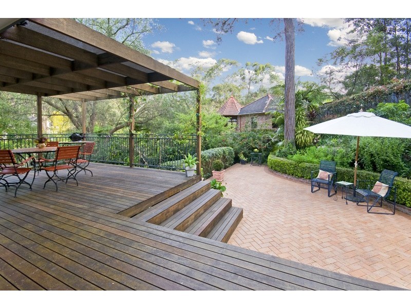 1 St Andrews Drive, Pymble NSW 2073