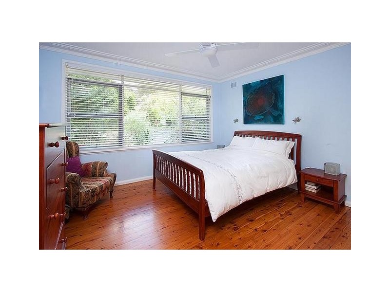 24 Glengarry Avenue, Turramurra NSW 2074