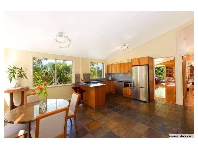 17 Ravenhill Road, Turramurra NSW 2074