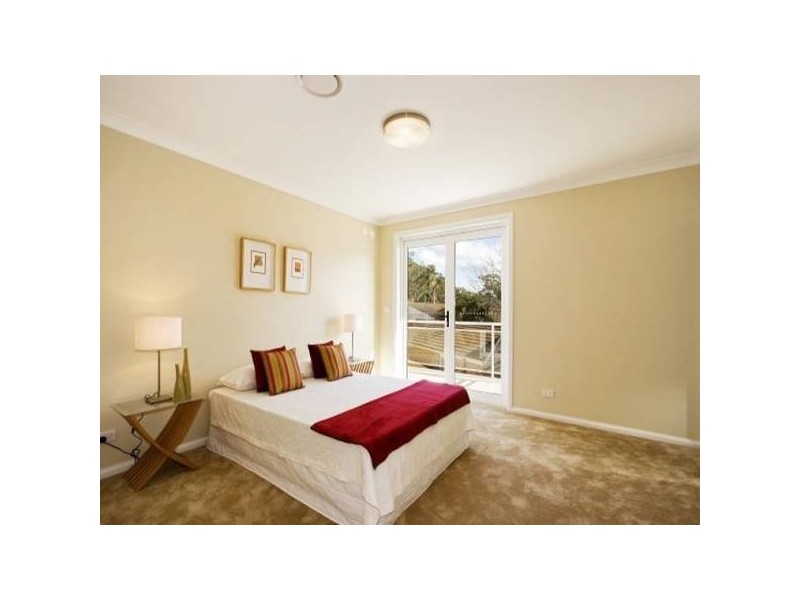 2B Greendale Avenue, Pymble NSW 2073