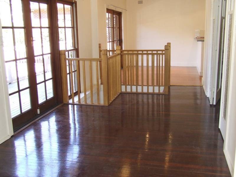 9 Ku-ring-gai Avenue, Turramurra NSW 2074