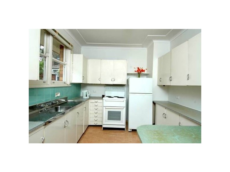 9 Waratah Road, Turramurra NSW 2074