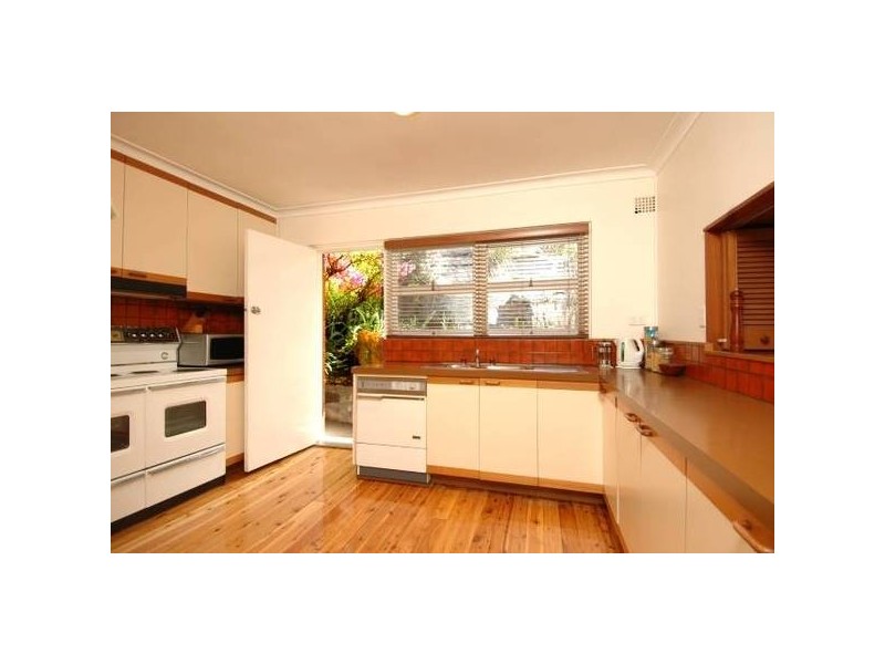 23 Robin Avenue, Turramurra NSW 2074